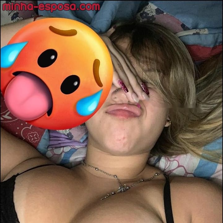 Minha esposa é uma gostosa safadinha