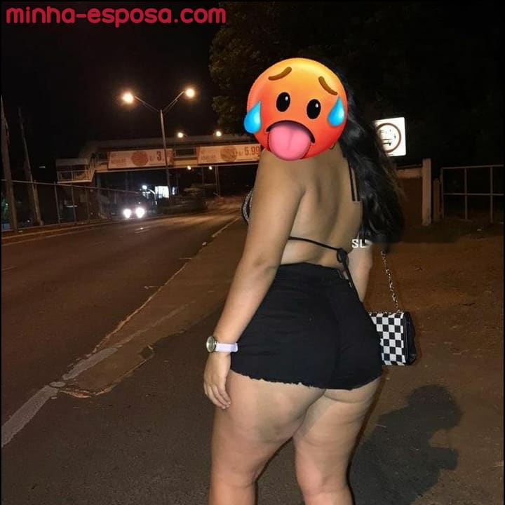 Minha bunduda grande mostrando a rola